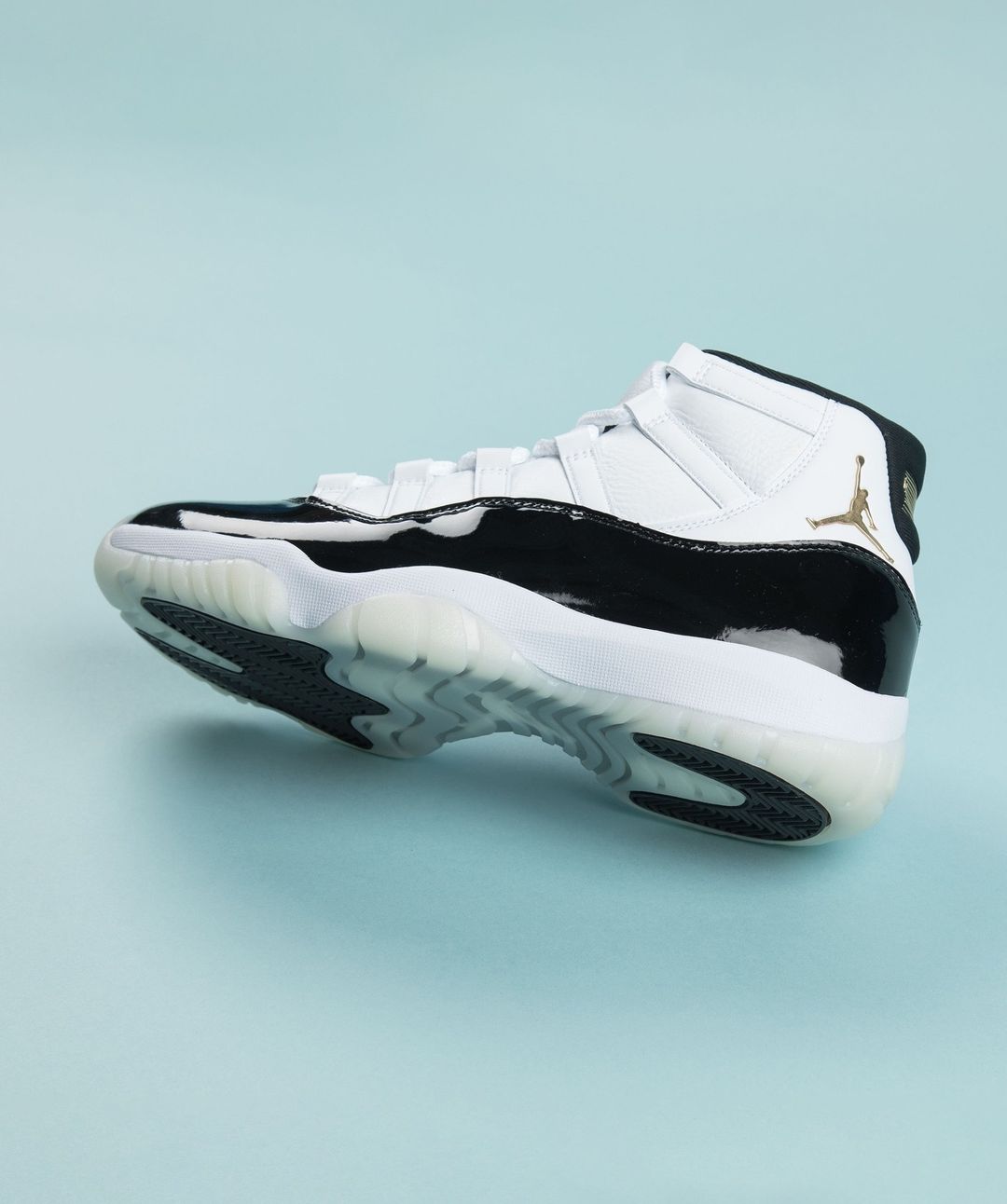 Concord footlocker on sale