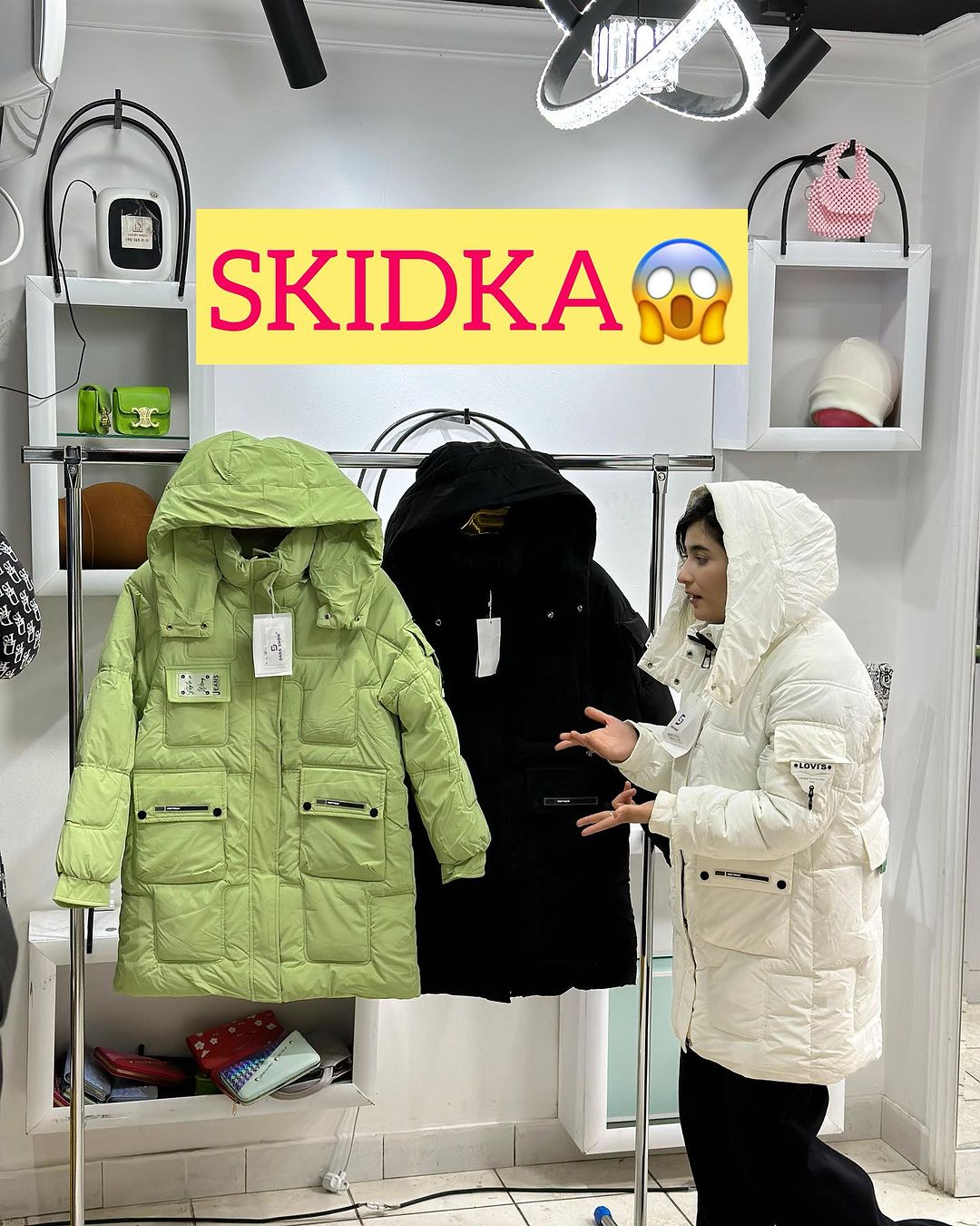 kurtka.uz@instagram on Pinno: SKIDKA🤯 💸 299.000 ️ 📏 Razmer:44 dan 54...