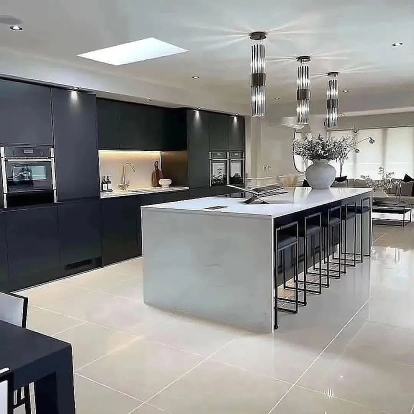 luxy___homes on Pinno: White goals interior design 🤍 Double Ta...