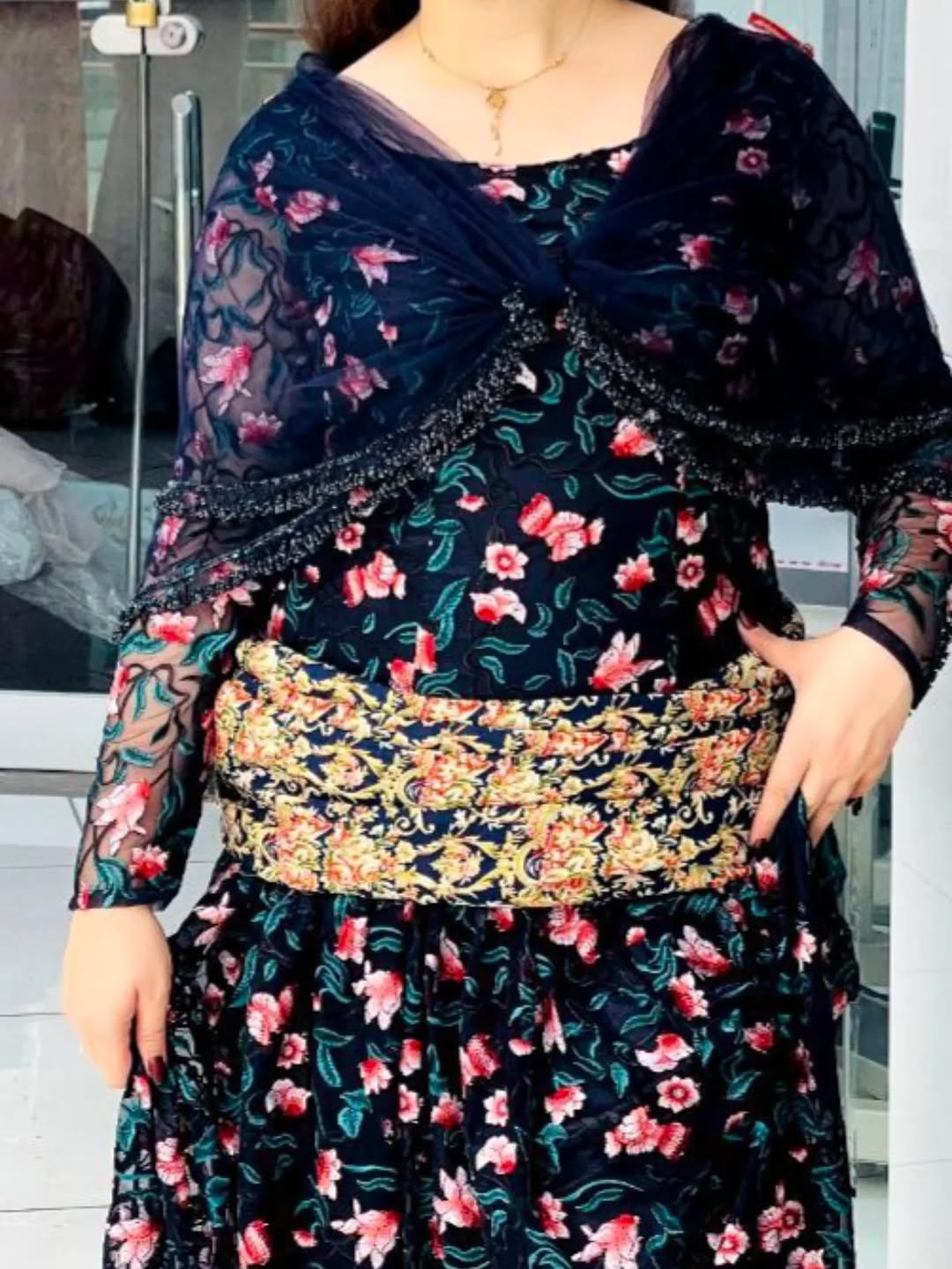 پارچه آونگ کردستان فروش آنلاین on Pinno: 🌺تور پنبه ای ابریشم دوزی گل ...