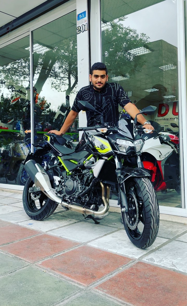 特価ブランド ducatishop1@instagram on Pinno: Kawasaki__z__1400__250cc__ 口紅