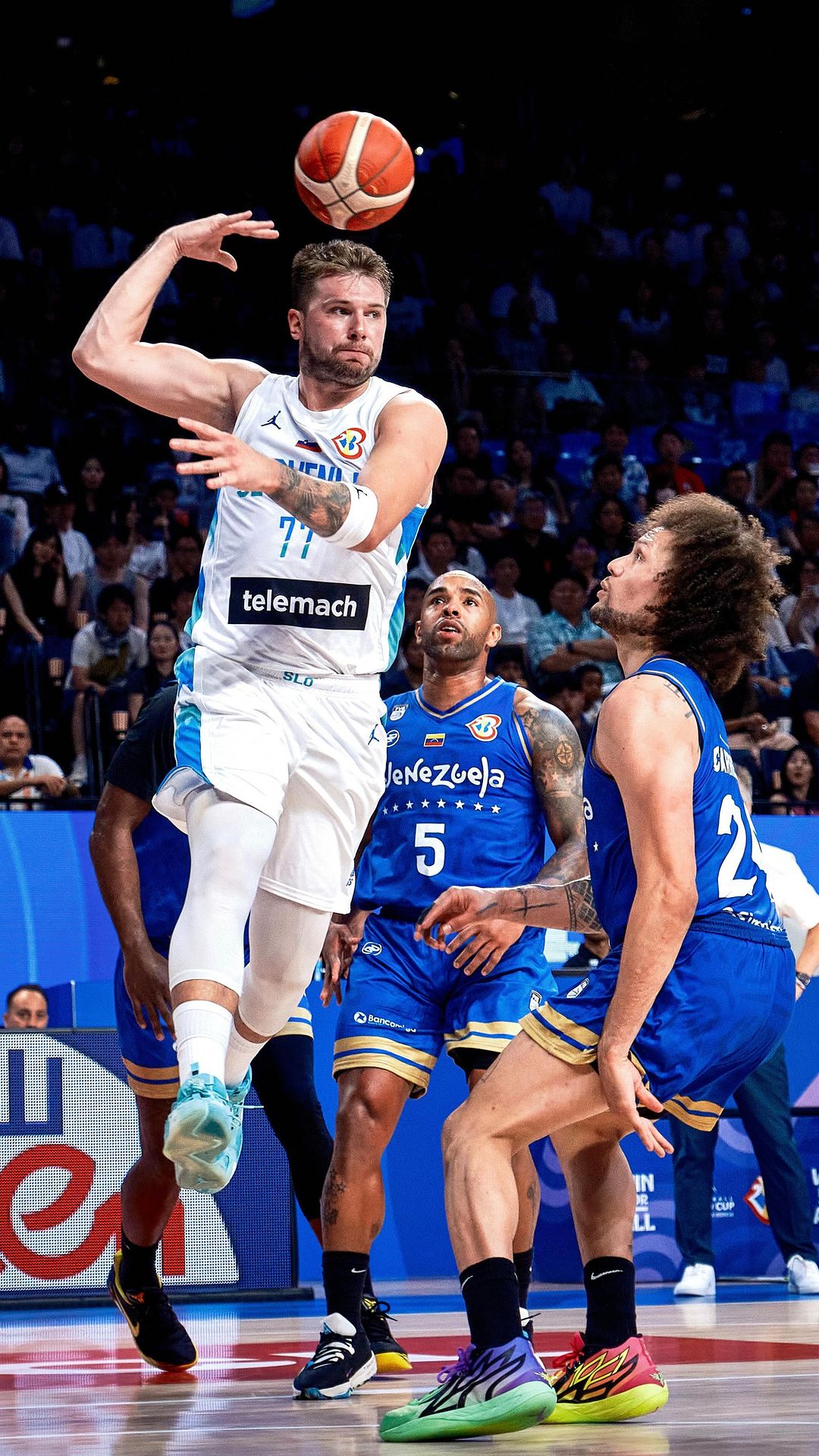 Nba Instagram On Pinno Luka With The No Look Dime FIBAWC