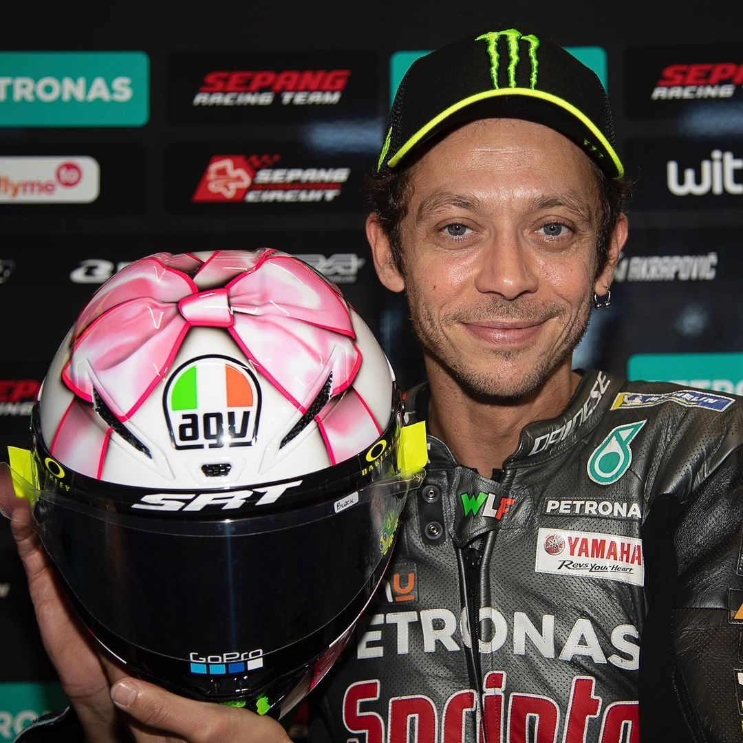 MotoGP™ on Pinno: Presenting @valeyellow46@instagram's...