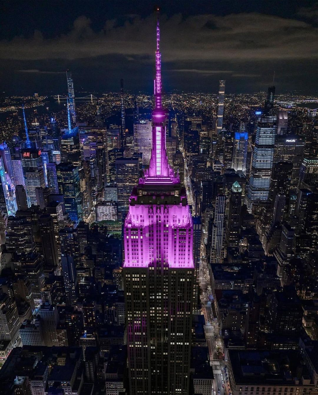 usa-explores-instagram-on-pinno-the-city-that-never-sleeps-shines