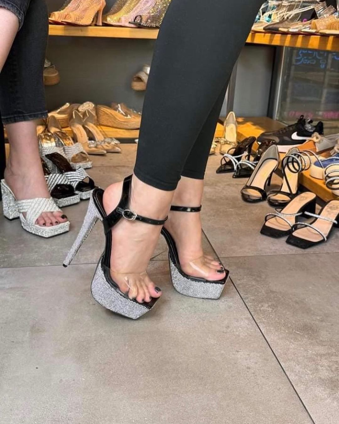 Shadmehrshoesinstagram On Pinno جذاب واسه مهمونیات🤩سیوش‌کن گمش نکنی🥰از ج 7216