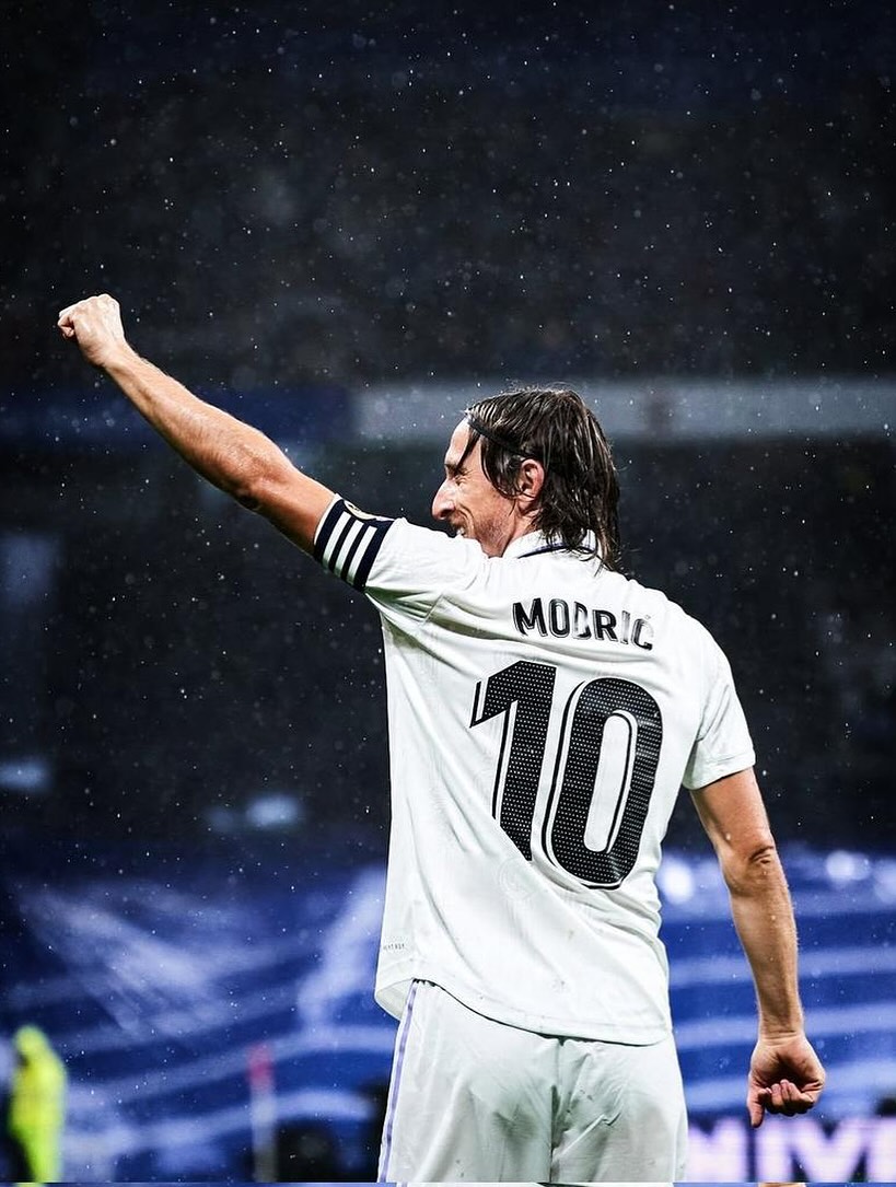 Luka Modric on Pinno: Mi casa 13 años. Mi casa para siempre. E...