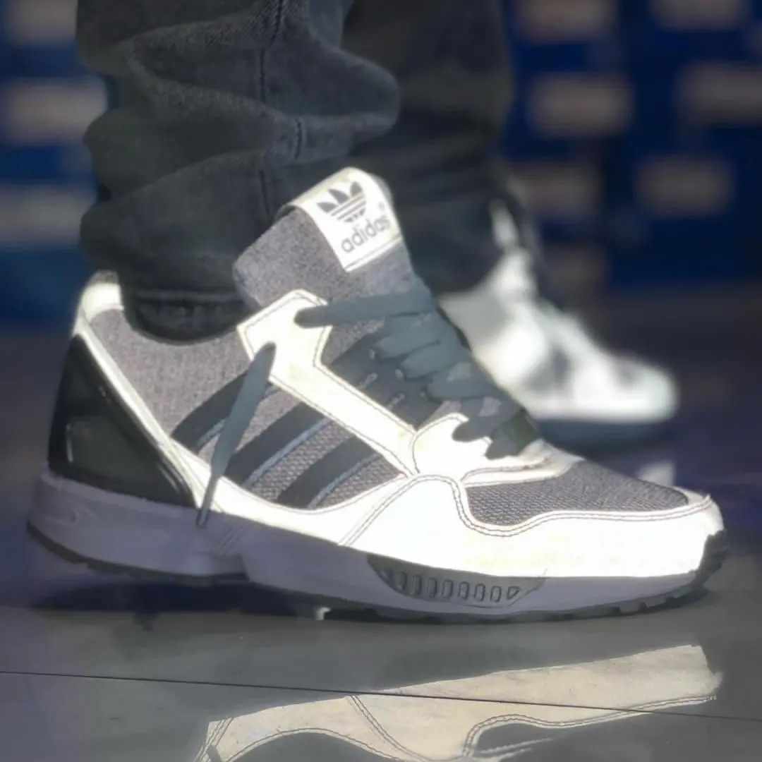 adidasalimolaei@instagram on Pinno: سه رنگ جدید و نابZxسفارش کره.😵‍💫😍⚡  #zx8000 #zx9000 زدایکس۸۰۰۰ هپیHappy🔥😍 زدایکس۹۰۰۰ دونه برفی و تمام  شبرنگ⚡💫 Size:39_40_41_42_43_44👣✓ ⬅️سفارش کره،کیفیت عالی،کف دوخت.👌  💰قیمت1/580تومان ❗تعویض رنگ و سایز 