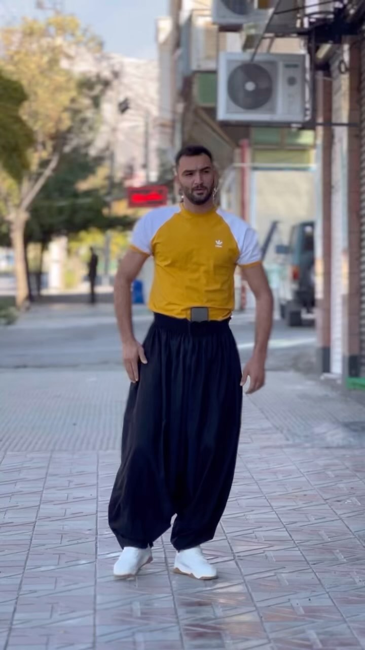 Video by Fardin Zarei on Pinno: نیا کپشن🤣👇 میرم یه دور میزنم برمیگردم 🤣 ...