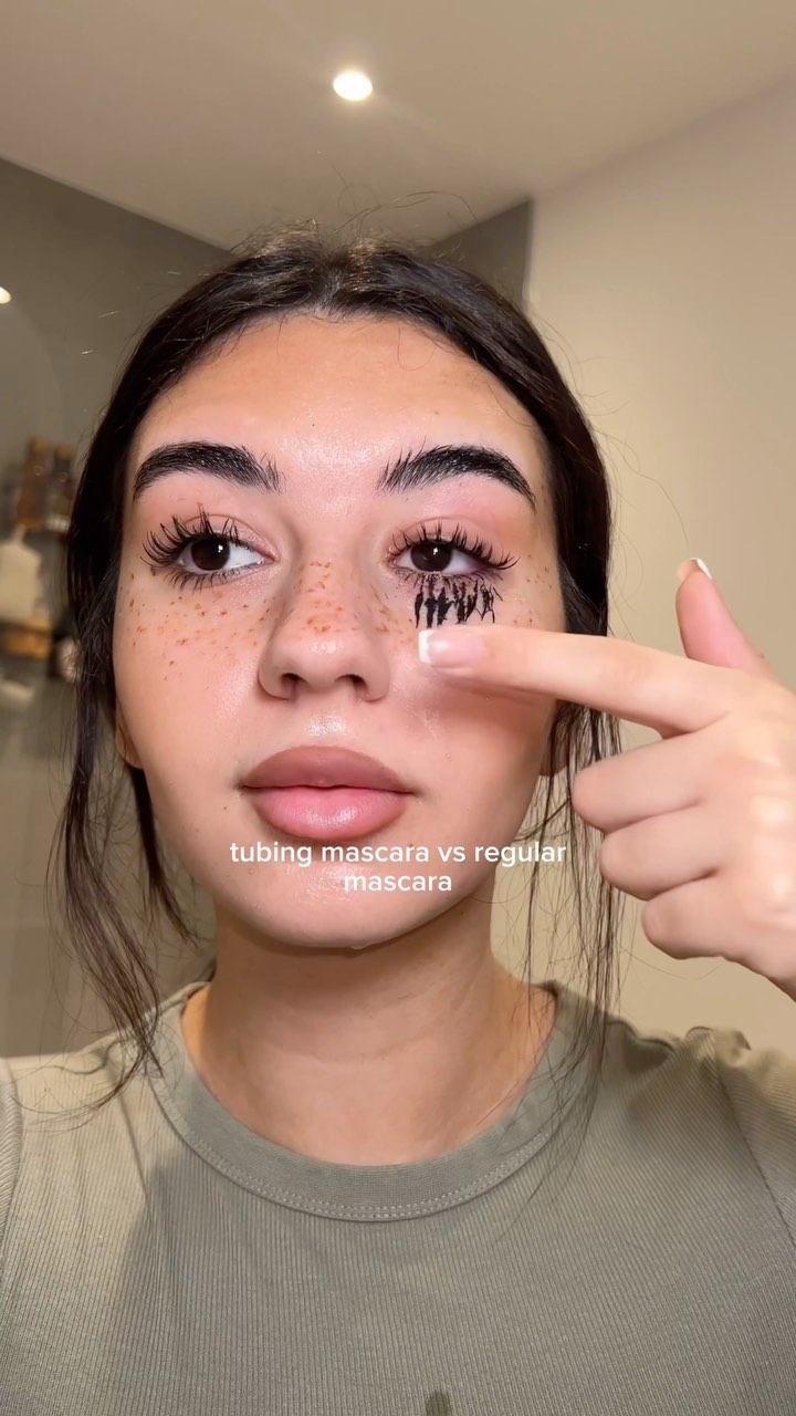 Tias mua instagram on pinno tubing mascara on top i loveee regular