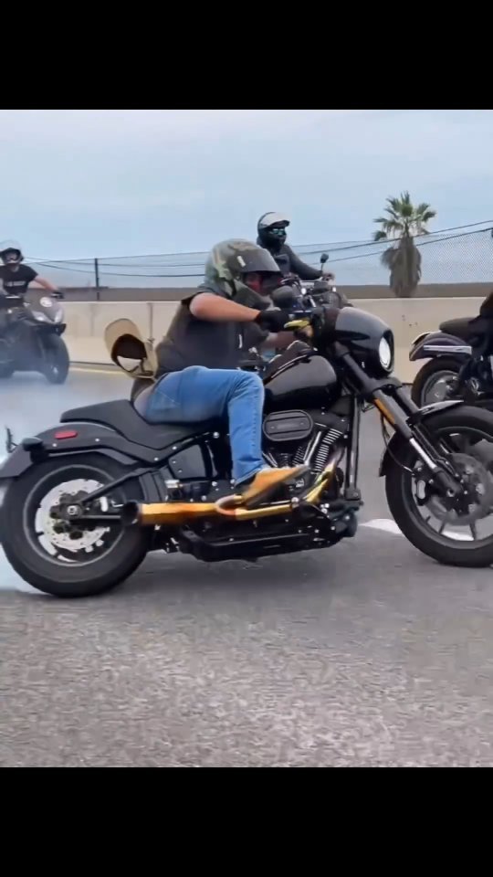 harleydavidson_america@instagram on Pinno