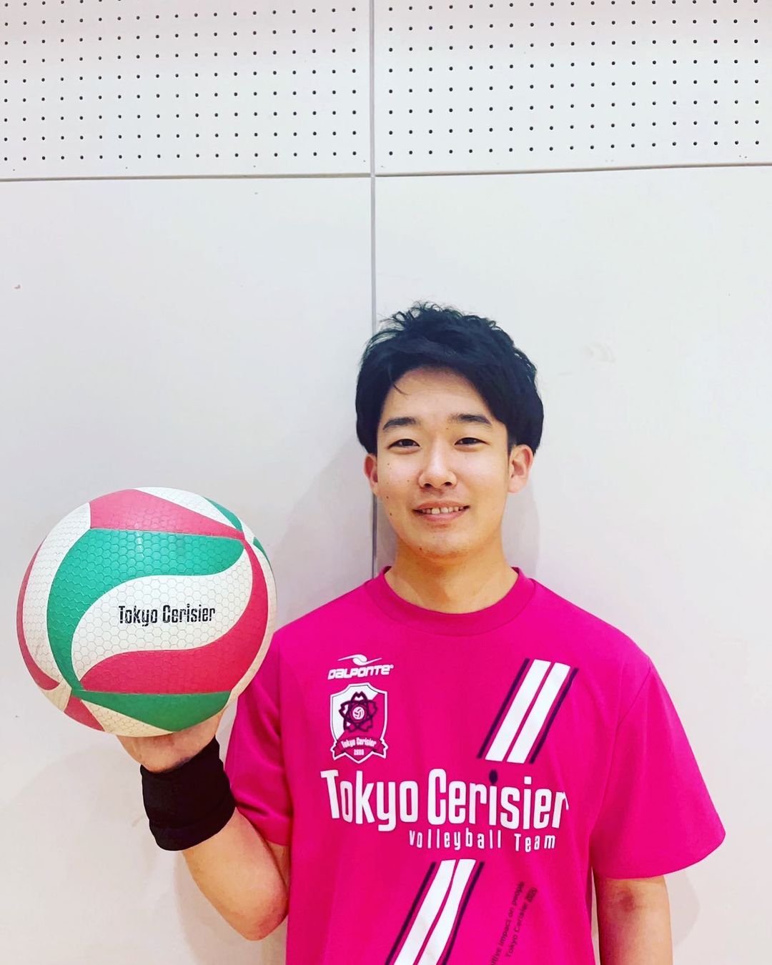 tokyo_cerisier@instagram on Pinno: 新入団選手の紹介をします😊 永田 将吾 23歳 166cm L 高松高校 ...