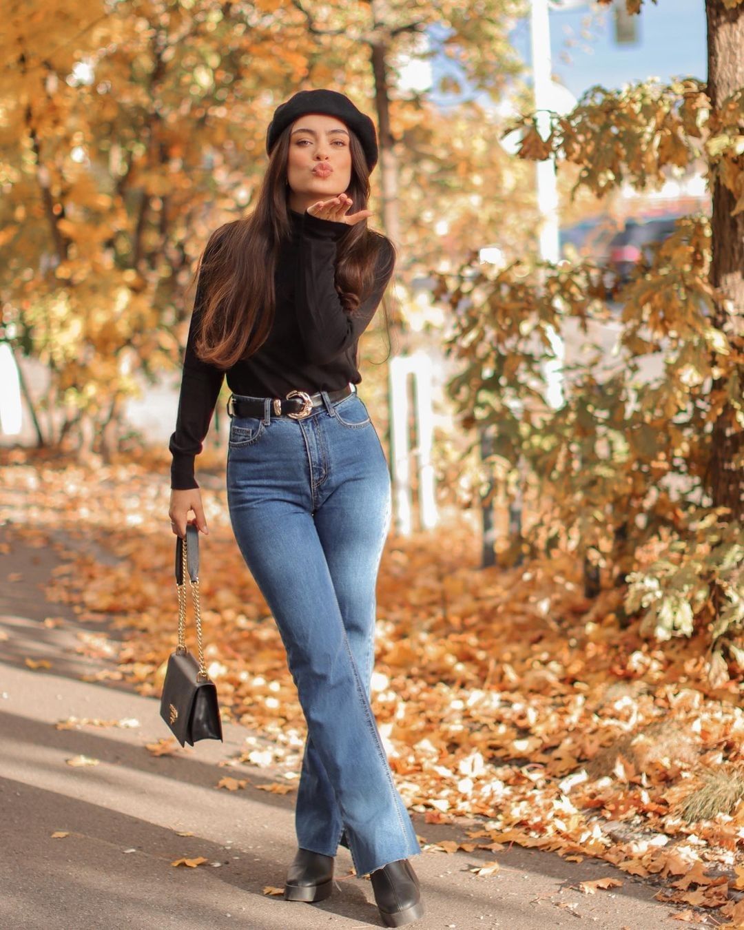 American Style on Instagram: 7 Autumn outfit ideas by @thanyaw  #americanstyle #ootd #style #fashion #onlineshopping #falllook #fallfashion  #falloutfit #outfit …